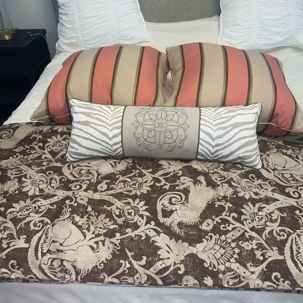 Custom duvet and pillows